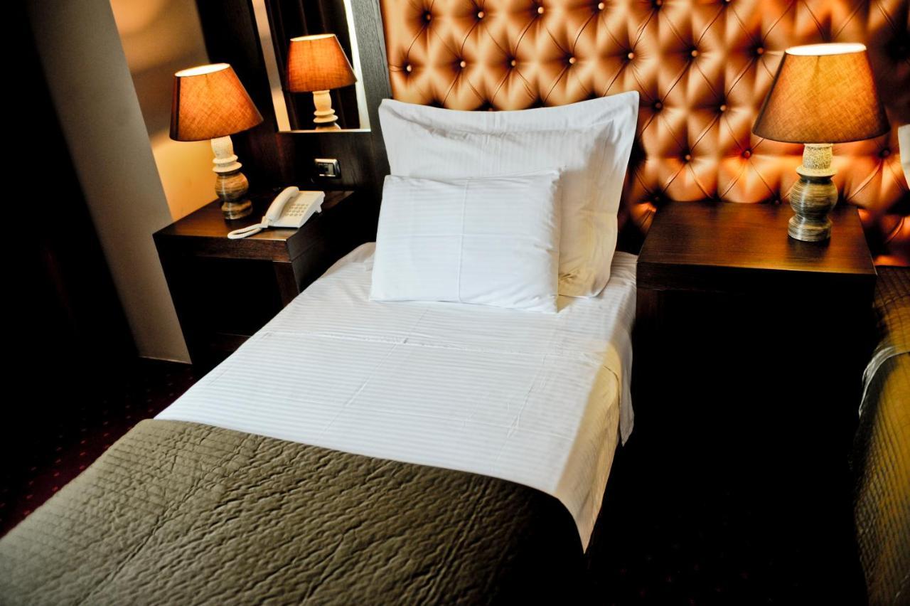 Hotel Doro City Tirana Extérieur photo
