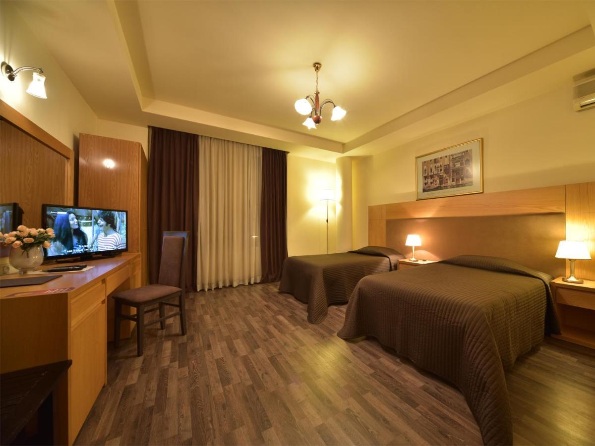 Hotel Doro City Tirana Extérieur photo