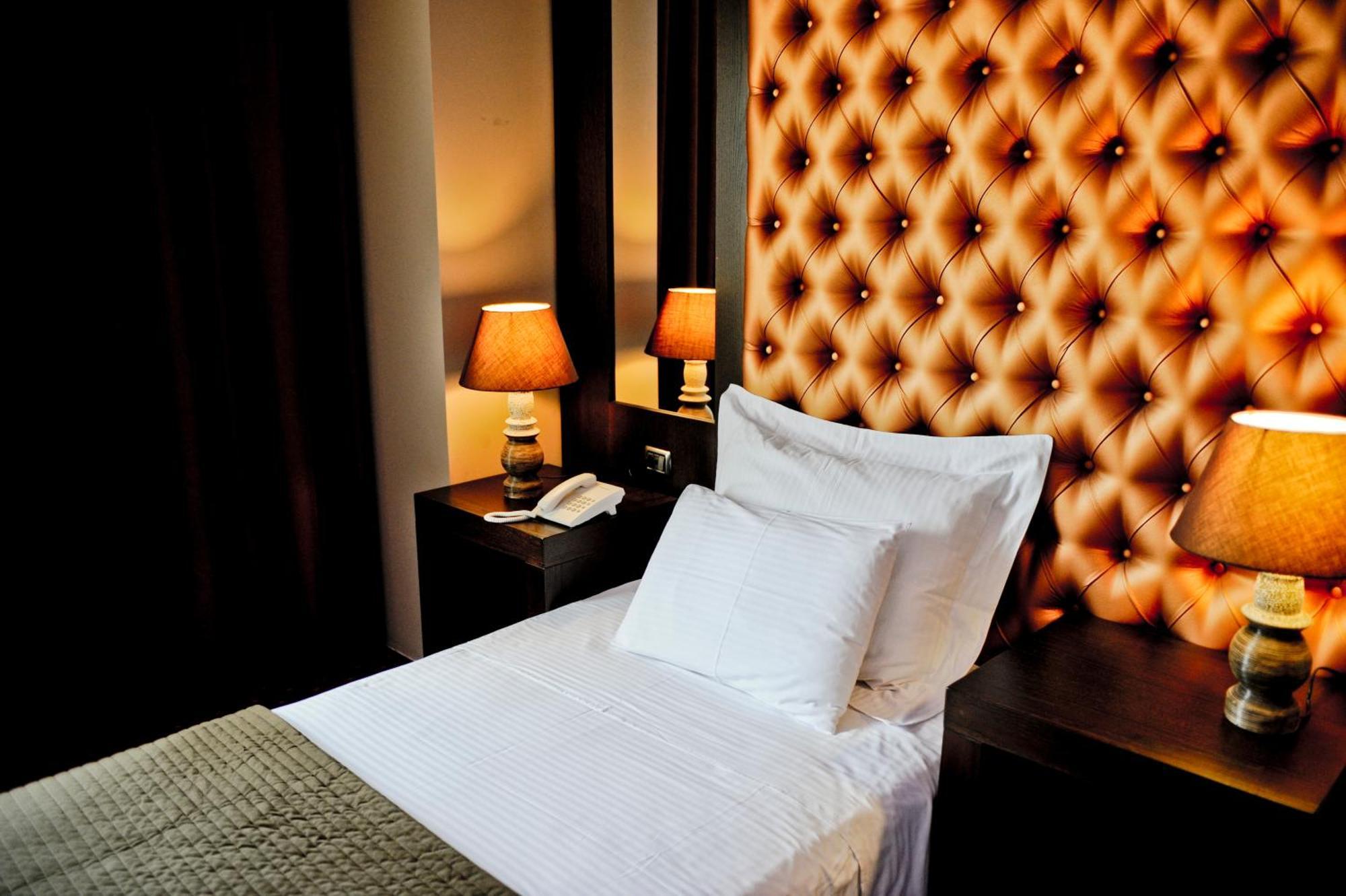 Hotel Doro City Tirana Extérieur photo
