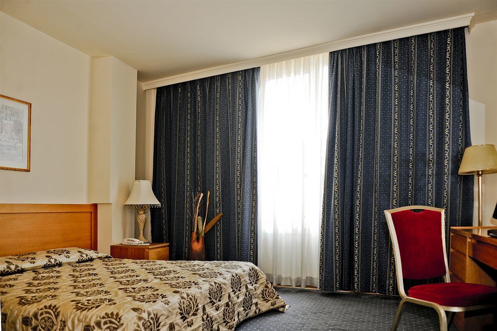 Hotel Doro City Tirana Extérieur photo