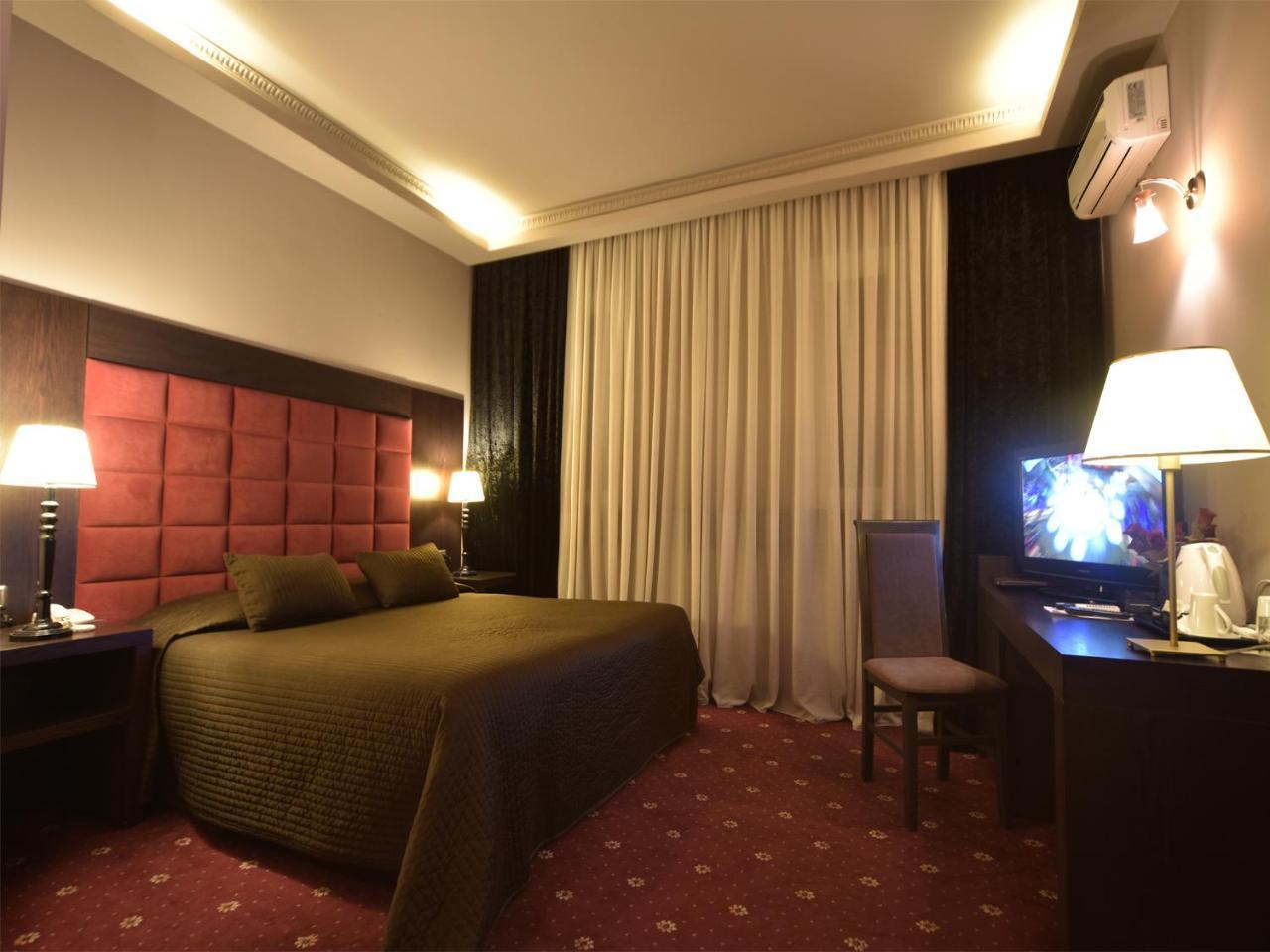 Hotel Doro City Tirana Extérieur photo